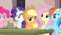 Twilight's friends listen to Sugar Belle S5E1