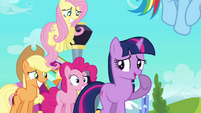 Twilight and friends smiling nervously S03E12