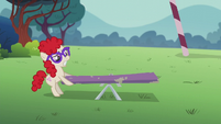 Twist struggling with teeter-totter S5E18