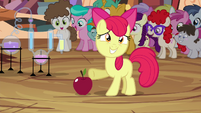 Apple Bloom presenting apple and potion set S4E15