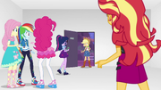 Applejack finds her friends in white room EGROF