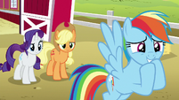 Rainbow chuckling with anticipation S6E15