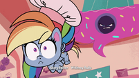 Rarity's face in a kitchen decoration PLS1E5b