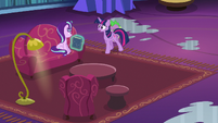 Twilight Sparkle asks for an explanation S6E21