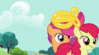 Apple Bloom takes her balloon goldfish S5E19