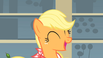 Applejack "Now I can eat something" S1E22