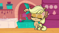 Applejack pouring tea PLS1E8a.png (765 KB)