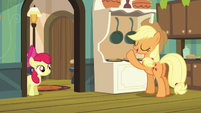 Applejack singing lullaby reprise S5E4