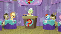 Granny Smith "used to start a fire" S9E16