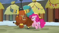 Rutherford takes Pinkie on a Yakyakistan tour S7E11