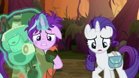 Starlight Glimmer removing her camping gear S8E13