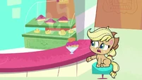 Applejack "and on the outside" PLS1E3a.png (501 KB)