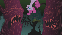 Pinkie Pie singing Everfree Forest 3 S1E02