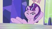 Starlight looking at Princess Twilight S5E25