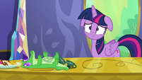 Twilight Sparkle upset by Pinkie Pie's note S6E22