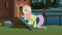 Fluttershy checks the chicken coup for the CMC S1E17
