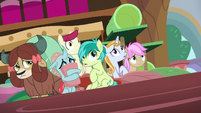 Friendship students looking scared S8E15