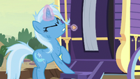 Trixie trying to open her wagon S8E19