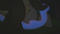 Blue mist weaving around Mane 6's hooves S1E02