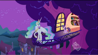 Celestia at the end of the balcony S2E3