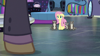 Fluttershy sees another customer entering S8E4