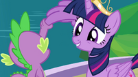 Twilight remembers she can fly S4E01