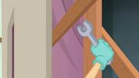 Applejack turns a bolt with a wrench CYOE8