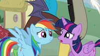 Twilight --What's going on here--- S5E22