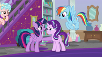 Twilight glad that her friends are okay S8E25