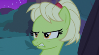 Young Granny Smith growling at Grand Pear S7E13