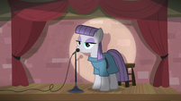 Maud Pie leaning close to the microphone S8E3