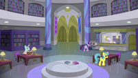 Past Twilight in the Canterlot Library S9E5