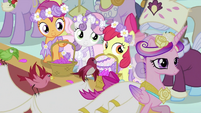 Princess Cadance walking S2E26