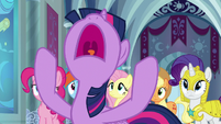 Twilight crying out in frustration S9E4