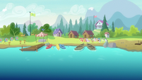 Crusaders and campers enter Cutie Mark Day Camp S7E21
