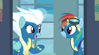 Fleetfoot encouraging Rainbow Dash S6E7