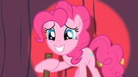 Pinkie Pie tractors that small S2E13