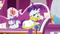 Rarity "but it's hard to argue with" S7E19.png (794 KB)