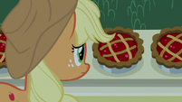 Applejack looking at the food S9E17