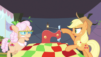 Applejack turn off! S3E8