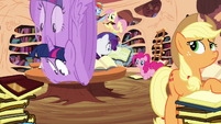 Twilight rolls into the library S4E01