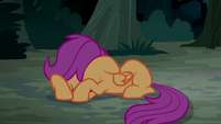 Scootaloo scared of lightning S5E6