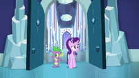 Starlight and Spike enters the library S6E2