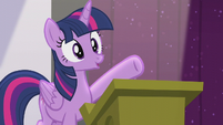 Twilight pointing to the audience S5E25