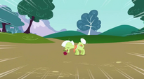 Granny Smith going to eat apple S3E09