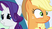 Rarity beside Applejack S3E2