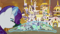 Rarity catches Sombrafied ponies in net S9E2