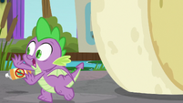 Spike runs away from giant wheel of cheese S8E15