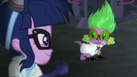 Twilight gives a thumbs-up to Spike SS5