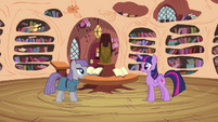 Twilight listening to Maud's poem S4E18